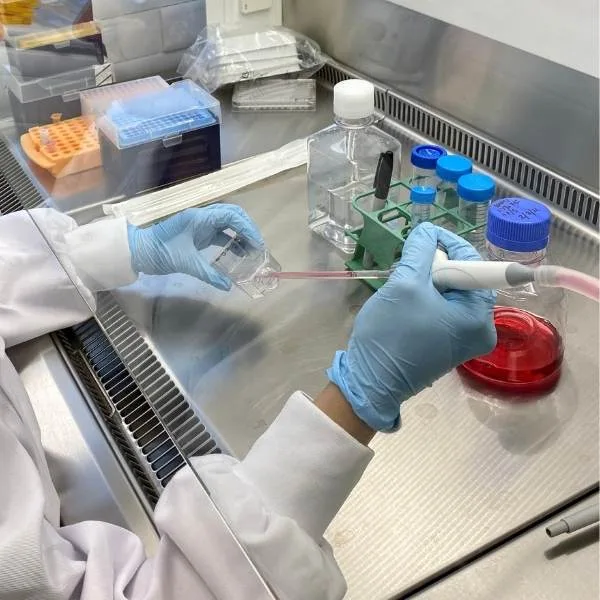 New lab Qkine new lab promotion - cell culture hood