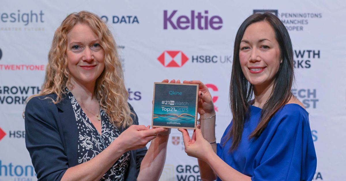 Alison and Catherine Top21 Awards