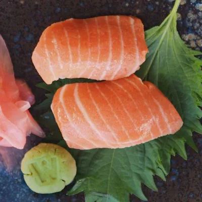CC-BY_Wildtype_Salmon-nigiri-2_credit-Wildtype_1200x600-temp-400x400-1 CC-BY_Wildtype_Salmon-nigiri-2_credit-Wildtype_1200x600-temp-400x400-1